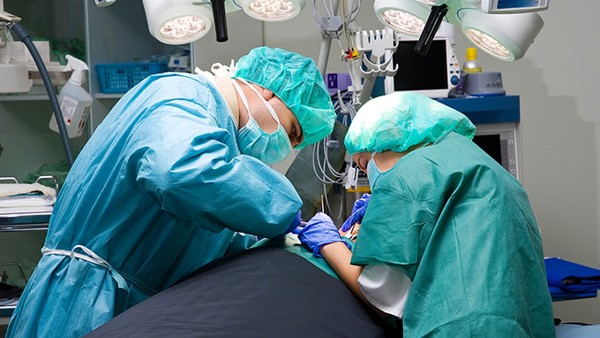 副乳切除年齡和拉皮手術(shù)的適用性詳解 胸下垂可以做拉皮手術(shù)嗎