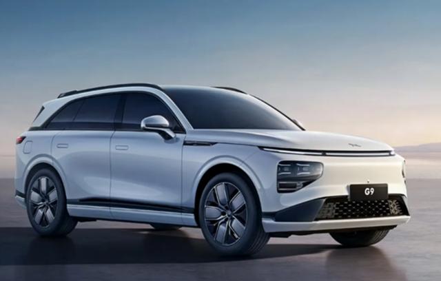 小鵬自動(dòng)駕駛無限看齊特斯拉(小鵬自動(dòng)駕駛無限看齊特斯拉)(9)