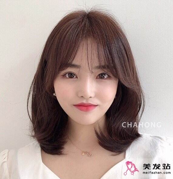 百搭免打理發(fā)型推薦 中長(zhǎng)齊肩發(fā)不挑臉型