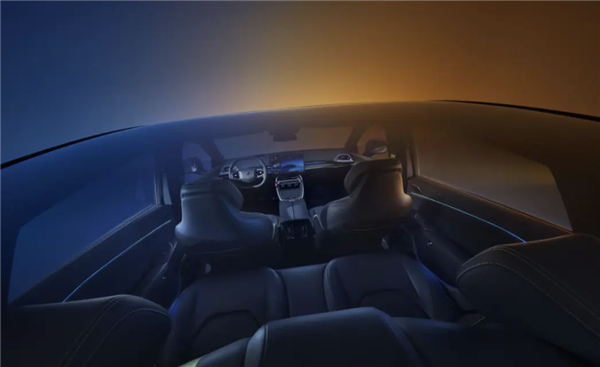 環(huán)抱式設(shè)計(jì)+賽車座椅！極狐阿爾法S5內(nèi)飾官圖發(fā)布