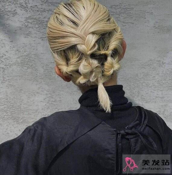 時(shí)尚好看扎發(fā)發(fā)型范本 款款不重樣趕緊收藏
