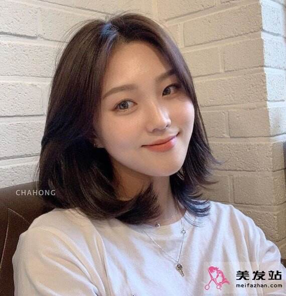 百搭免打理發(fā)型推薦 中長(zhǎng)齊肩發(fā)不挑臉型