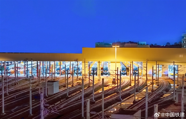 國(guó)內(nèi)首個(gè)梯田造型地鐵車輛段投入使用：整個(gè)車輛段依山而建