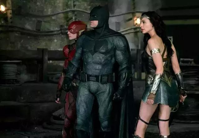 八十歲的蝙蝠俠，是永遠(yuǎn)不老的超級(jí)英雄（八十歲的蝙蝠俠）(14)