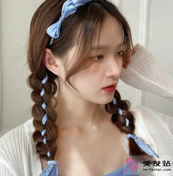 簡單好看扎發(fā)設(shè)計(jì) 輕松凸顯時(shí)尚氣質(zhì) 簡單好看扎發(fā)設(shè)計(jì) 輕松凸顯時(shí)尚氣質(zhì)