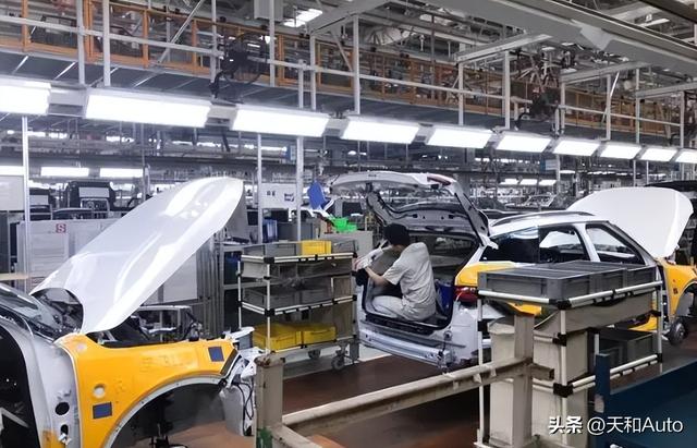 汽車故事 無(wú)數(shù)人汽車夢(mèng)的起點(diǎn)，江南奧拓的兜兜轉(zhuǎn)轉(zhuǎn)（無(wú)數(shù)人汽車夢(mèng)的起點(diǎn)）(7)