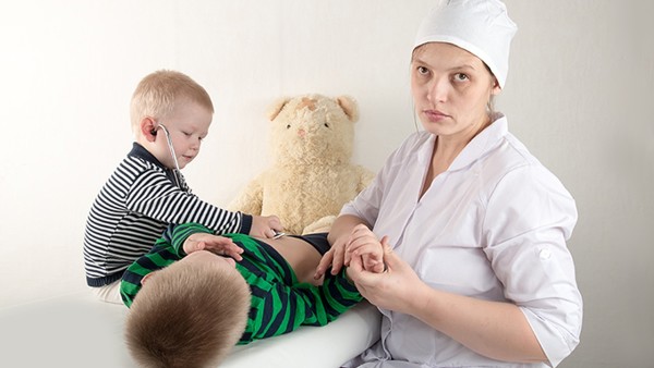 小兒燙傷應(yīng)如何處理和護(hù)理