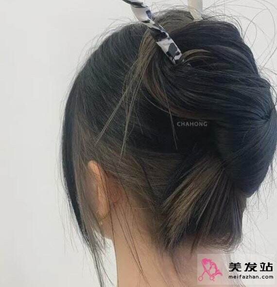最適合出街凹造型的扎發(fā) 時(shí)髦個(gè)性輕松提升氣質(zhì)