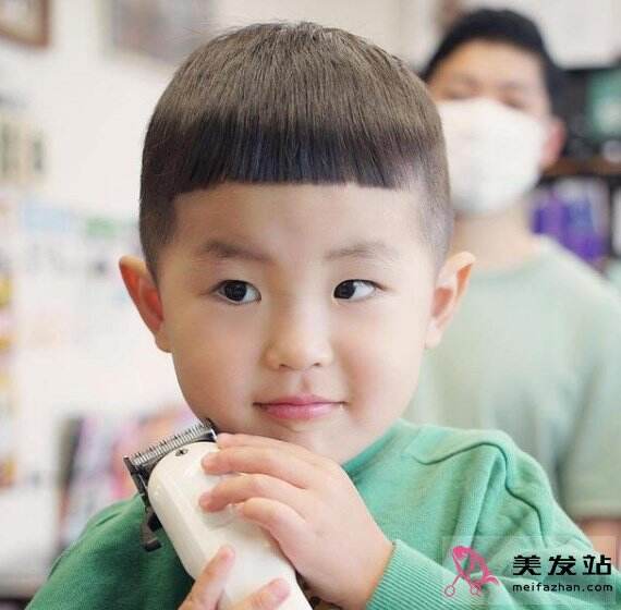 小男孩怎么剪頭發(fā) 時尚酷帥短發(fā)推薦