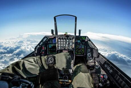 未來夢(mèng)無限，征程新啟航 Bell&Ross柏萊士武漢武商MALL專賣店驚艷亮相