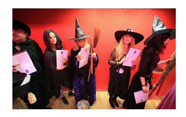 十大輕松又賺錢的職業(yè) 吃吃喝喝就能月入上萬，你羨慕了嗎