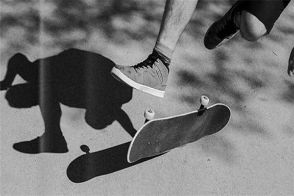 十種不適合學滑板的人 怕摔怕疼是大忌，你敢學嗎