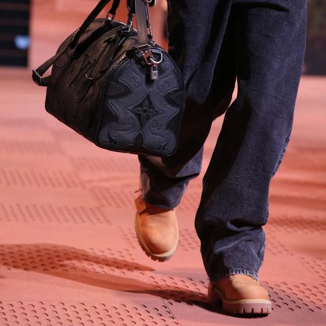 lv2024新款男鞋發(fā)售（lv官方旗艦店）(17)