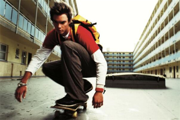 十種不適合學滑板的人 怕摔怕疼是大忌，你敢學嗎