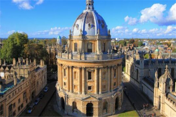 英國有哪些比較好的商學(xué)院？英國商學(xué)院排名