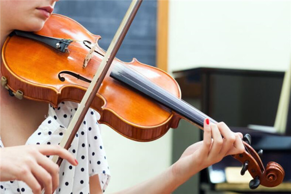 十種不適合學(xué)小提琴的人 中招了千萬別學(xué)，燒錢還沒費(fèi)時(shí)間