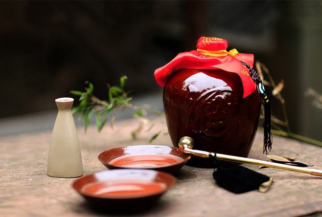 世界五大暴利行業(yè)排行榜 化妝品高居榜首，網(wǎng)絡(luò)游戲收益超高