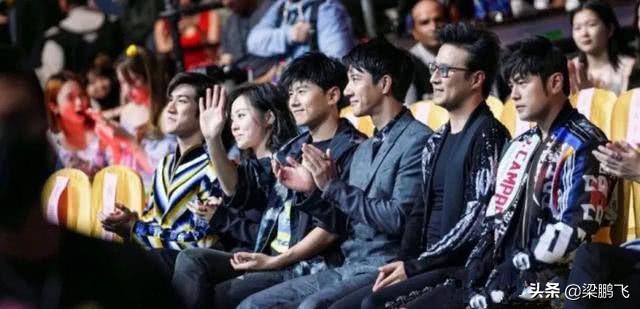 其實(shí)華語(yǔ)音樂的沒落,基本上就是臺(tái)灣省音樂的沒落(其實(shí)華語(yǔ)音樂的沒落)