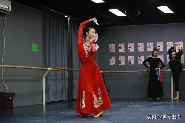 適合舞蹈藝考的劇目有哪些 藝考舞蹈劇目匯總(適合舞蹈藝考的劇目有哪些)(2)