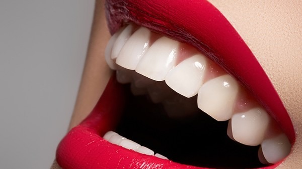 有什么方法可以美白牙齒？牙齒變白最有效的方法