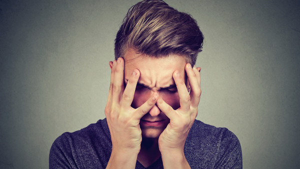 晚睡強(qiáng)迫癥的人晚上怎么樣