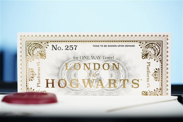 神秘感十足！Redmi Turbo 3哈利波特聯(lián)名款禮盒圖賞