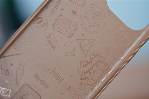 神秘感十足！Redmi Turbo 3哈利波特聯(lián)名款禮盒圖賞
