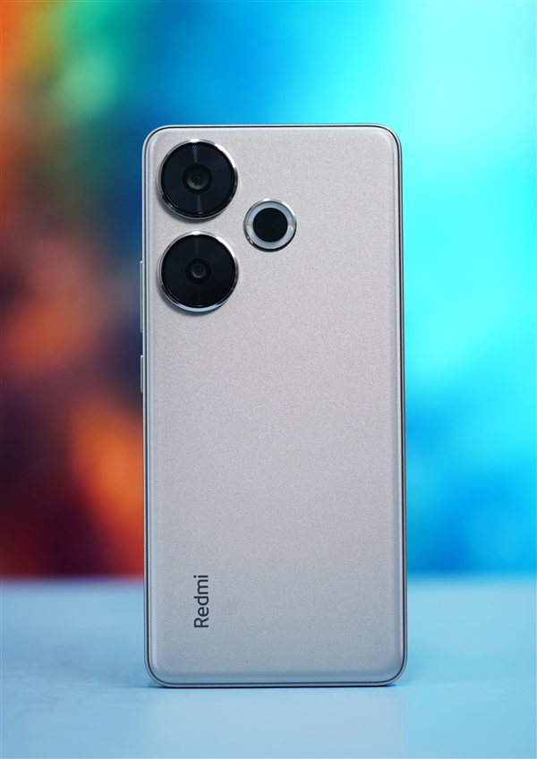 中端機首次用上驍龍8s Gen 3！Redmi Turbo 3圖賞