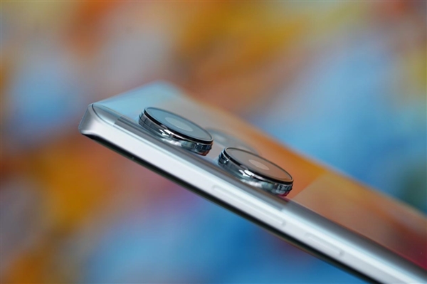 6000尼特?zé)o雙屏！realme真我GT Neo6 SE圖賞