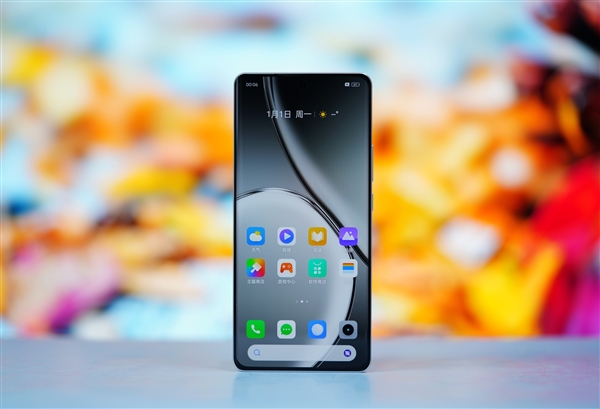 6000尼特?zé)o雙屏！realme真我GT Neo6 SE圖賞