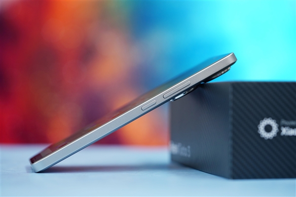 中端機首次用上驍龍8s Gen 3！Redmi Turbo 3圖賞