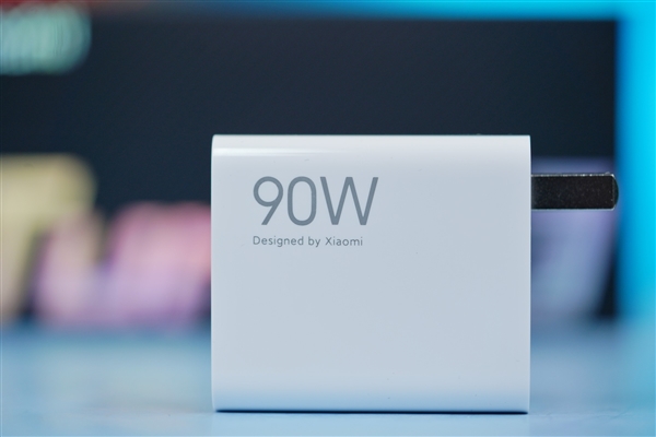 中端機首次用上驍龍8s Gen 3！Redmi Turbo 3圖賞