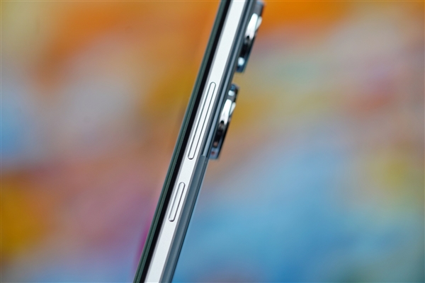 6000尼特?zé)o雙屏！realme真我GT Neo6 SE圖賞