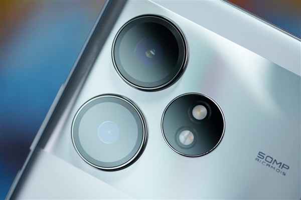 6000尼特?zé)o雙屏！realme真我GT Neo6 SE圖賞