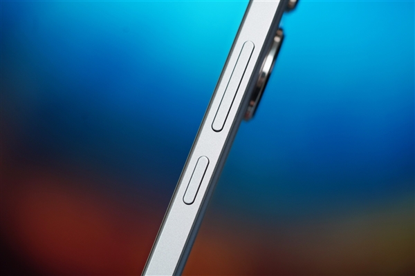 中端機首次用上驍龍8s Gen 3！Redmi Turbo 3圖賞