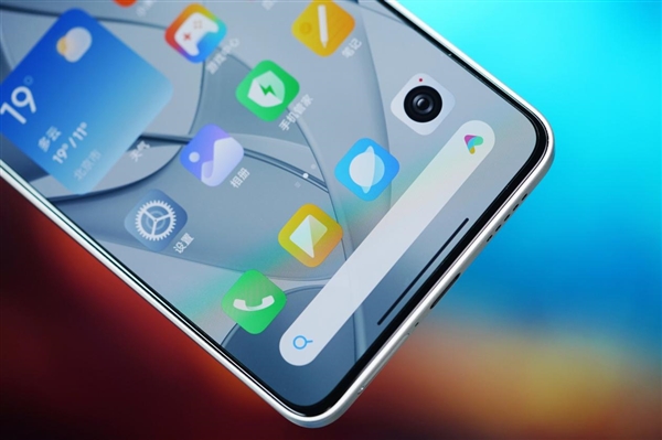 中端機首次用上驍龍8s Gen 3！Redmi Turbo 3圖賞