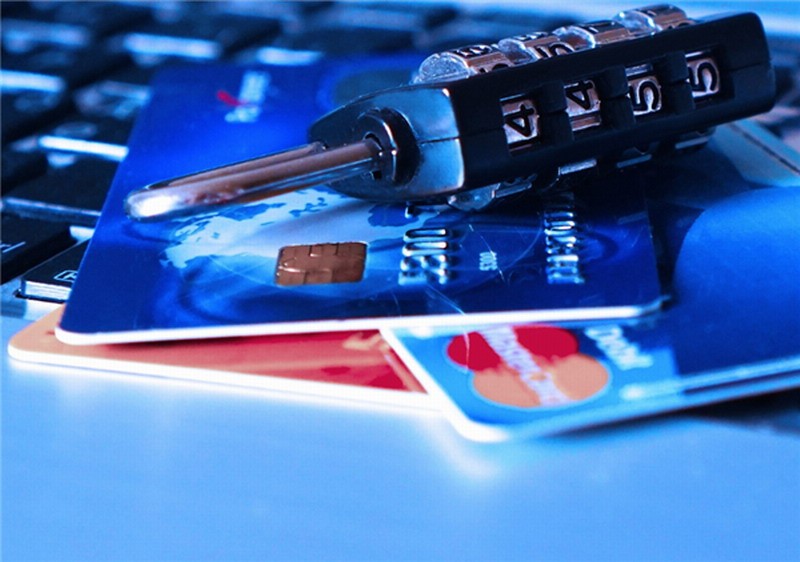 換號(hào)一定要解綁！老人注銷手機(jī)號(hào)未解綁被轉(zhuǎn)走60萬(wàn)