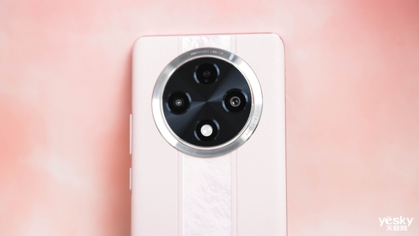 全球唯一一款滿級防水手機！OPPO A3 Pro上手