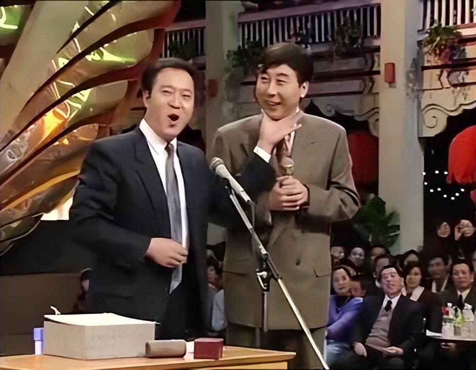 相聲十大經(jīng)典完整版（春晚歷史十大經(jīng)典相聲盤點(diǎn)） 18