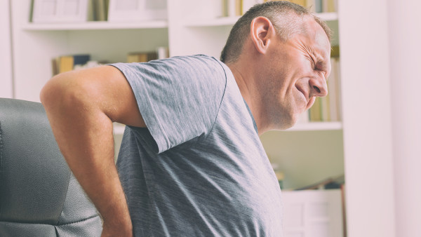 頸椎和腰椎間盤突出的關(guān)系