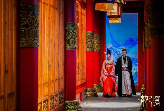 網(wǎng)劇《萌妃駕到》，一個(gè)披著古裝背景的現(xiàn)代?。ㄒ粋€(gè)披著古裝背景的現(xiàn)代?。?5)