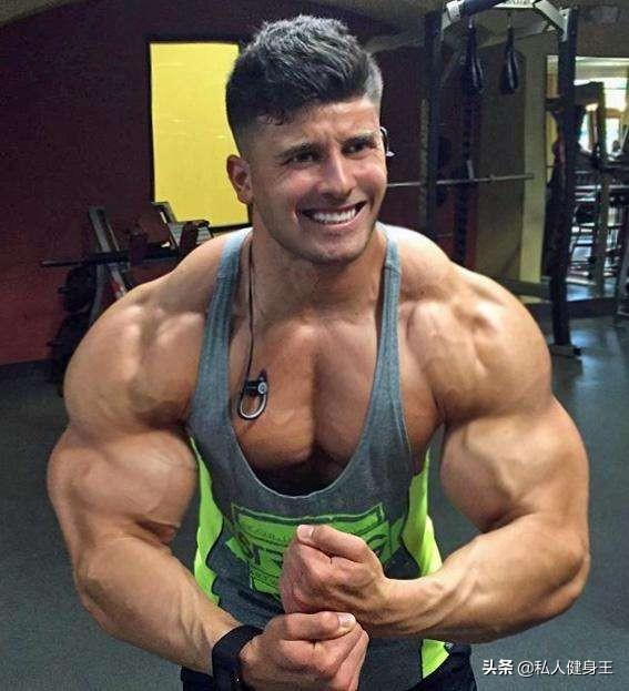 手臂訓(xùn)練計劃，六個訓(xùn)練動作，帶你練出麒麟臂，增肌人群必備（手臂訓(xùn)練計劃六個訓(xùn)練動作）(6)