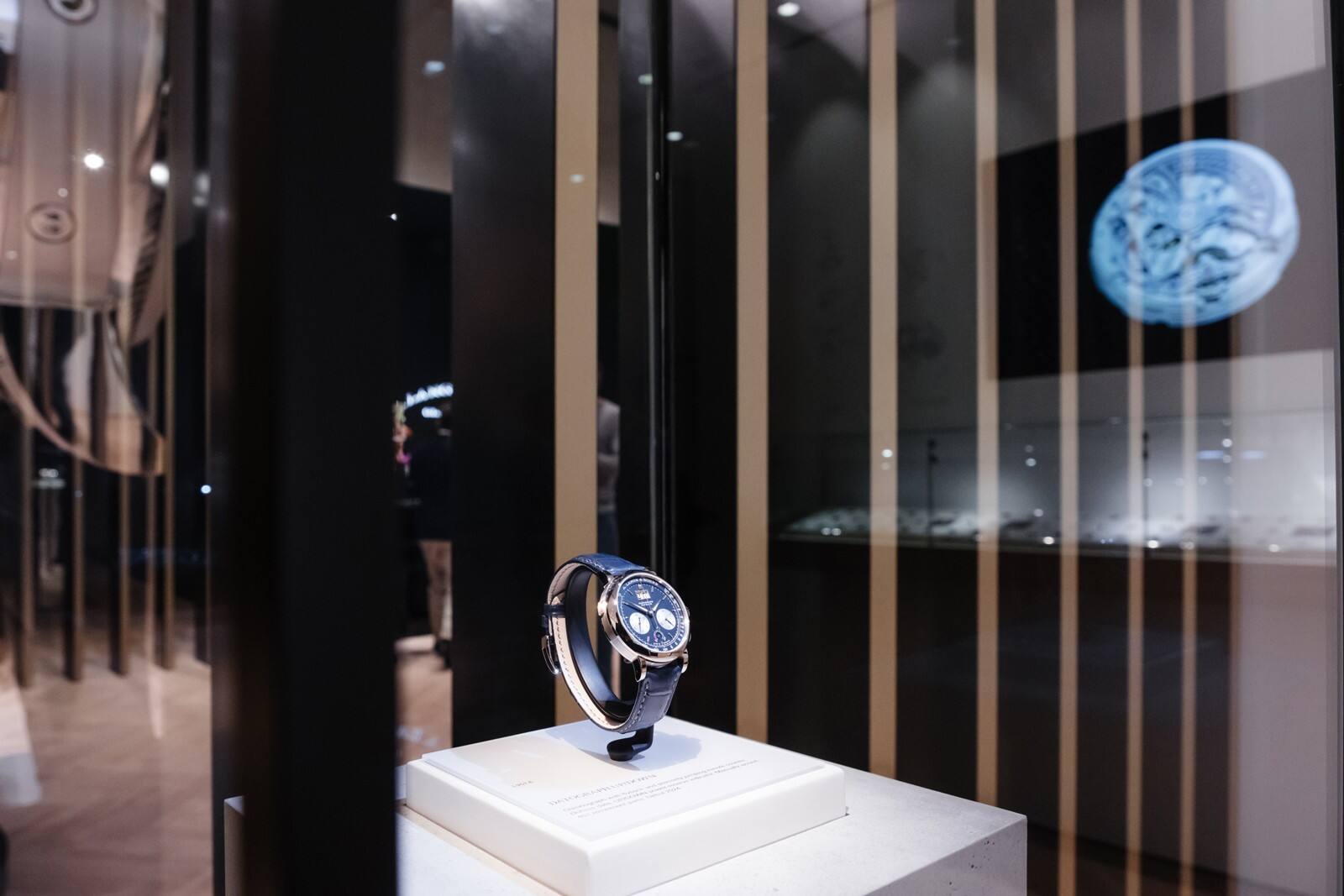 朗格2024年“鐘表與奇跡”日內瓦高級鐘表展隆重呈獻以新作為原型的巨型腕表裝置