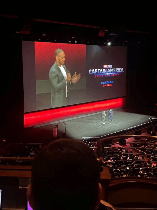 《美國隊(duì)長4》首個片段內(nèi)容：羅斯總統(tǒng)要求黑人美隊(duì)重建復(fù)聯(lián)！