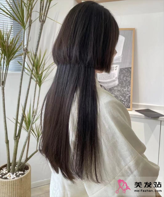 水母頭長(zhǎng)發(fā)設(shè)計(jì) 甜酷時(shí)尚不挑人