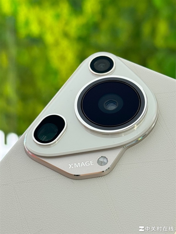 華為Pura 70 Ultra開箱上手：更像是9999元的華為相機