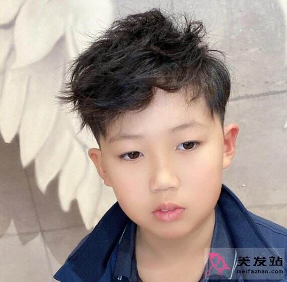 小男孩帥氣短發(fā)推薦 時(shí)尚酷炫隨你選