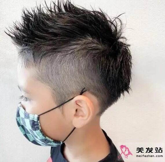 小男孩帥氣短發(fā)推薦 時(shí)尚酷炫隨你選