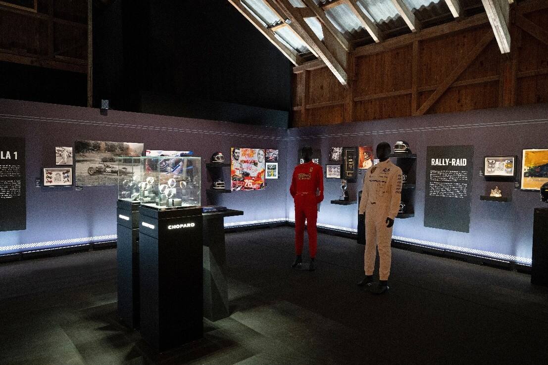 Chopard蕭邦聯(lián)合總裁卡爾-弗雷德里克·舍費(fèi)爾攜手傳奇賽車手杰克·?？怂构餐視匀聞?chuàng)意合作成果 Mille Miglia Classic Chronograph JX7腕表