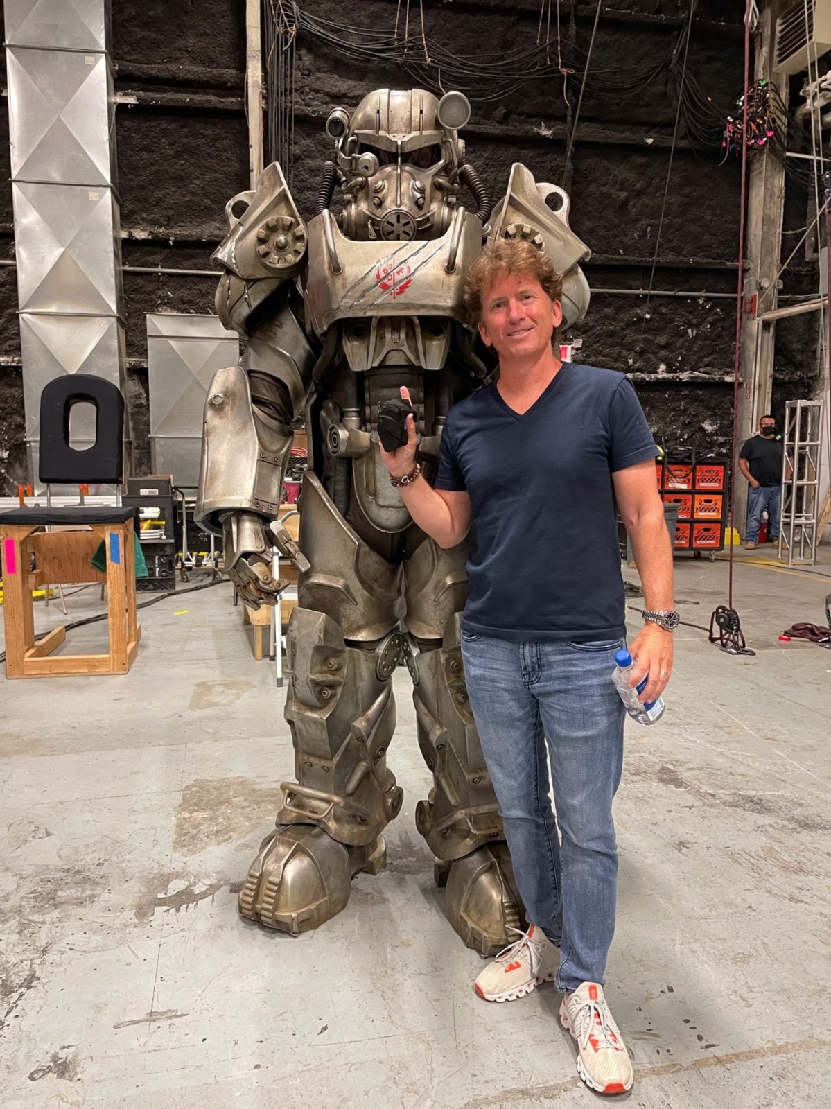 亞馬遜正式續(xù)訂《輻射》第二季 三人一狗回歸